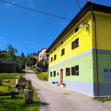 Apartmaji Pr-Gujlu Sela Nad Podmelcem 5220 Tolmin Podmelec Buitenkant foto
