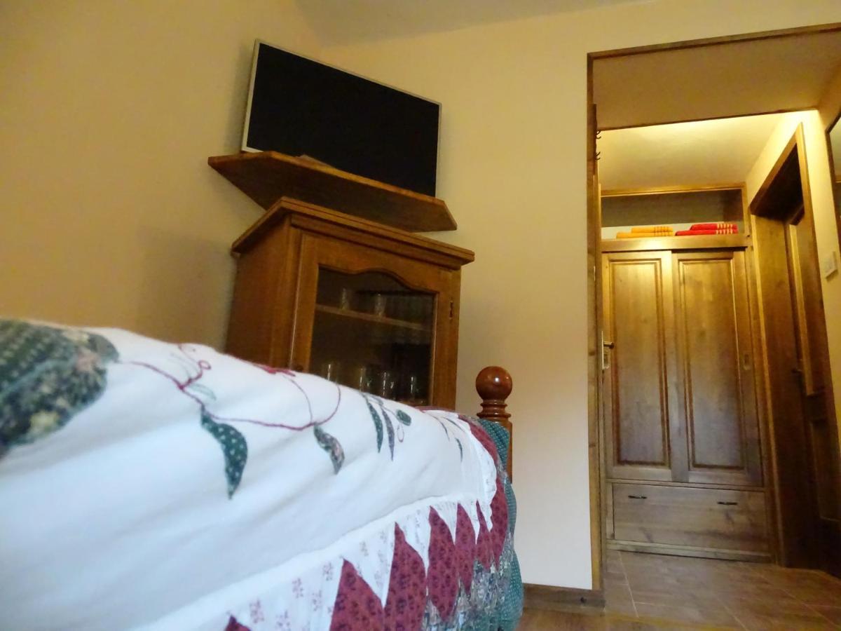 Apartmaji Pr-Gujlu Sela Nad Podmelcem 5220 Tolmin Podmelec Buitenkant foto