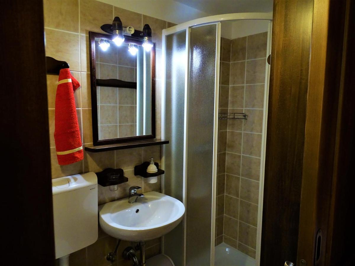 Apartmaji Pr-Gujlu Sela Nad Podmelcem 5220 Tolmin Podmelec Buitenkant foto