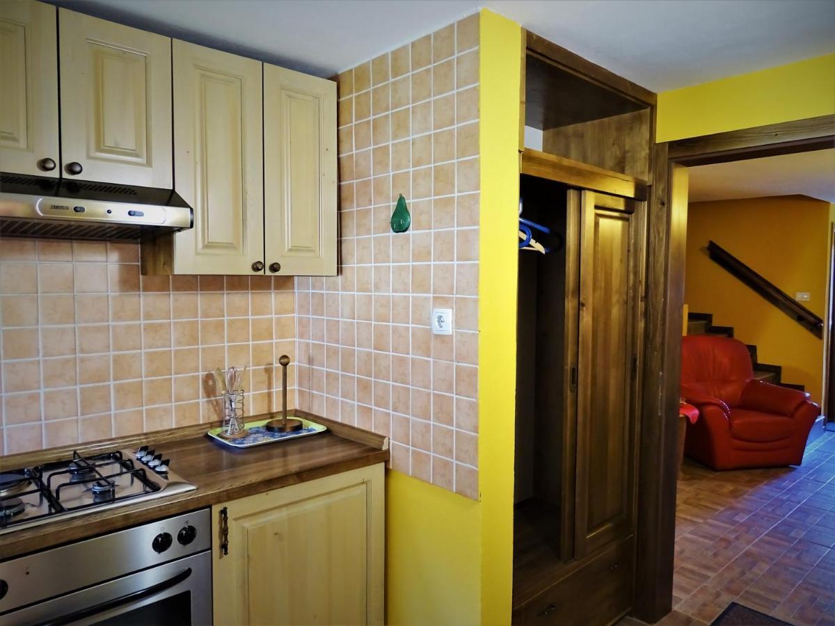 Apartmaji Pr-Gujlu Sela Nad Podmelcem 5220 Tolmin Appartement Podmelec Buitenkant foto